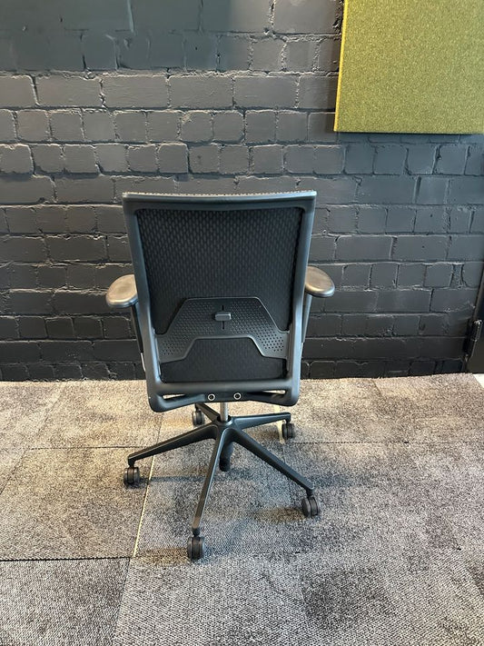 ID Mesh Bürodrehstuhl Schwarz