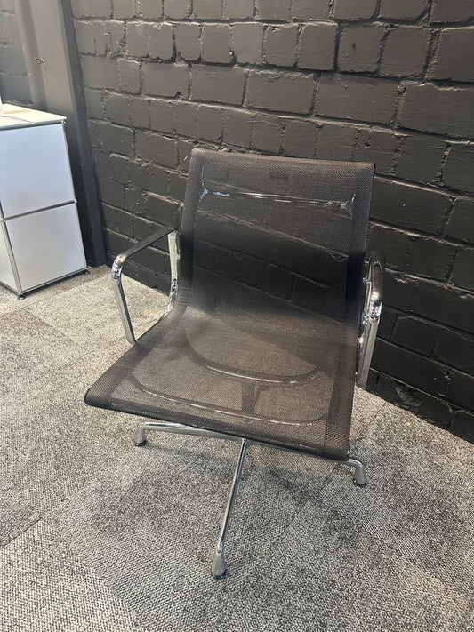 Alu Chair EA 108 Netz Schwarz