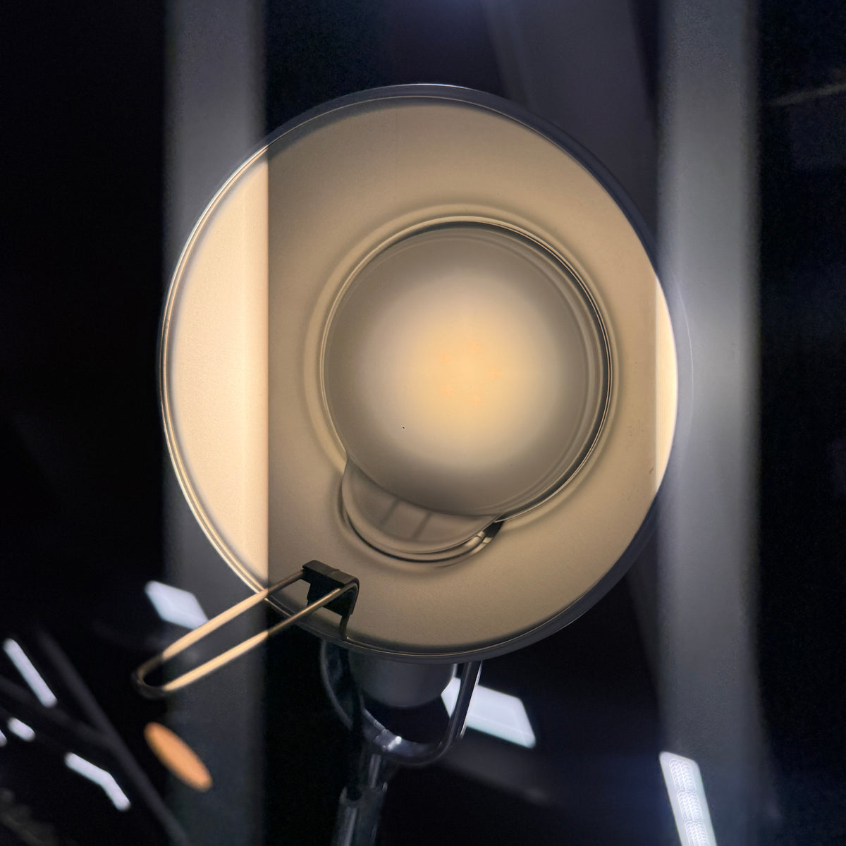 Artemide Tolomeo Tavolo LED- Schreibtischleuchte mit Tischklemme