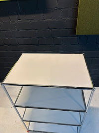 Sideboard Lichtgrau, 3 offene Fächer, 77×110 cm