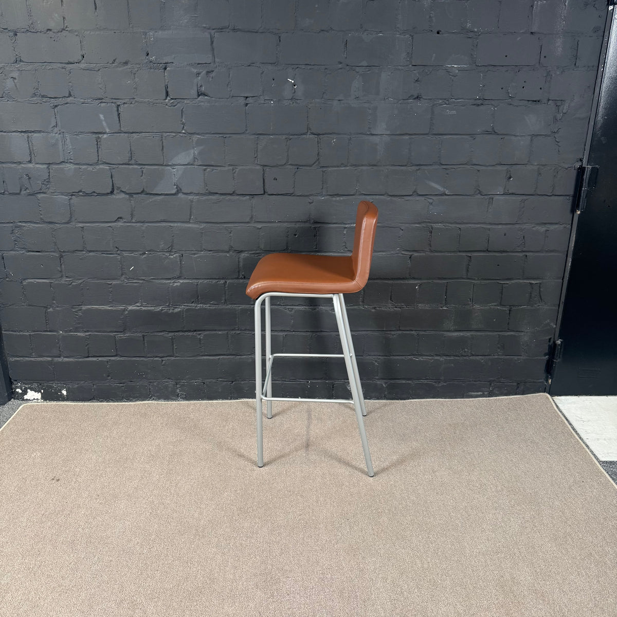 Steelcase Barhocker – Gepolsterter Objekt-Hocker in braun