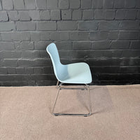 Vitra HAL Tube Designstuhl, Eisblau