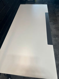 Ology E-Schreibtisch, 180×80 cm, Weiß