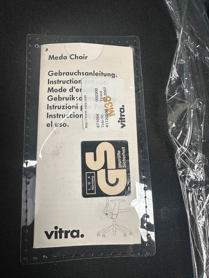 Meda Chair Schwarz