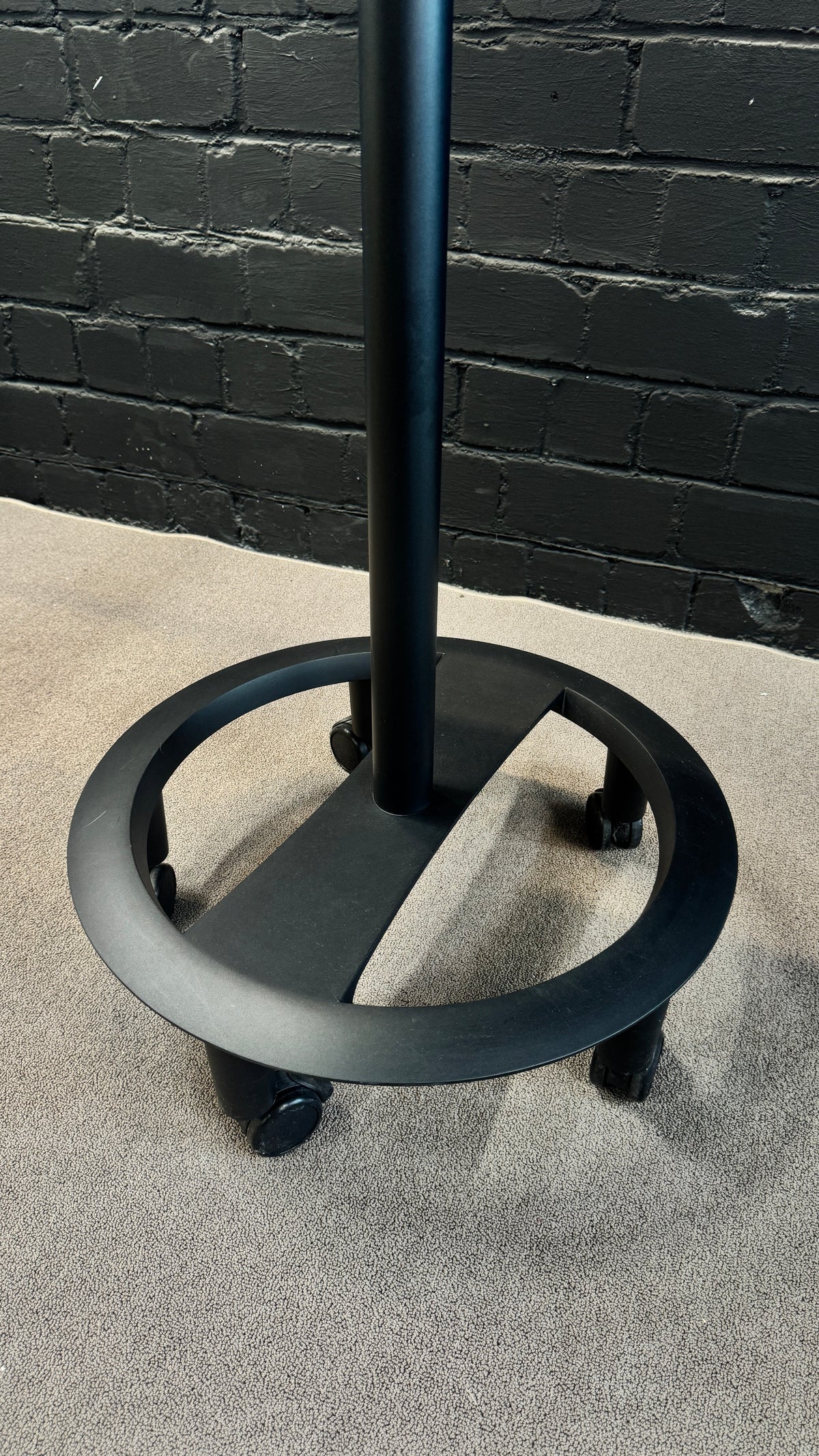Stehpult Rolls Drive mit Pultplatte gebraucht | Green Office Rhein-Main