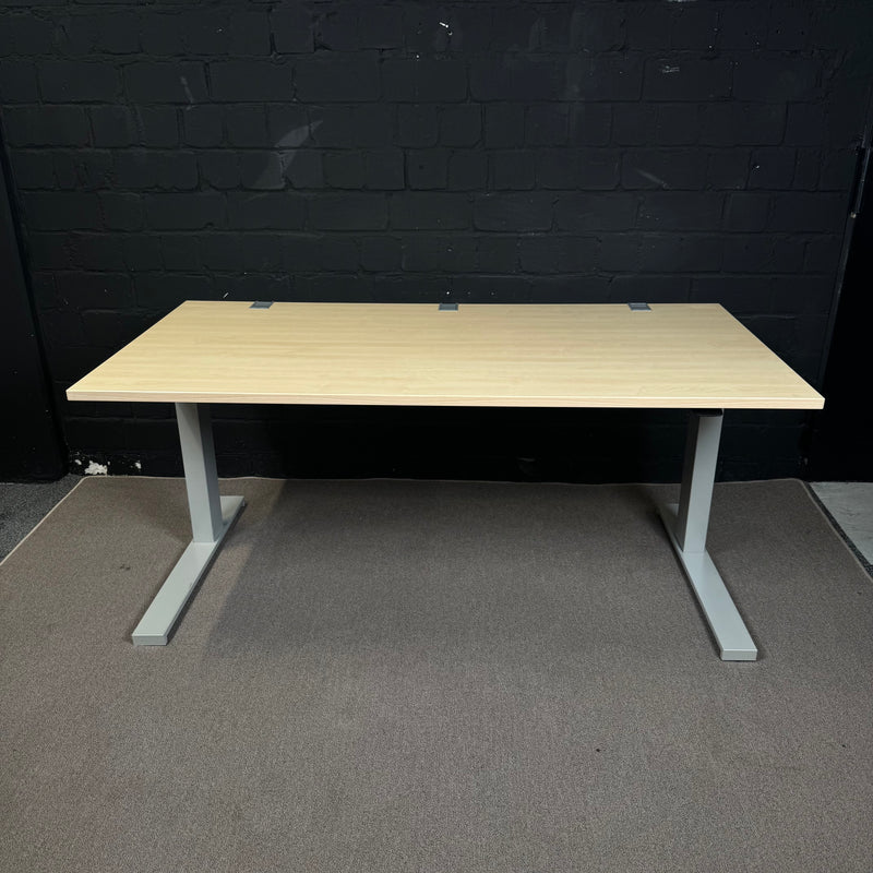 Steelcase Schreibtisch höhenverstellbar 160x80 cm | Gasdruckfeder | Ahorn