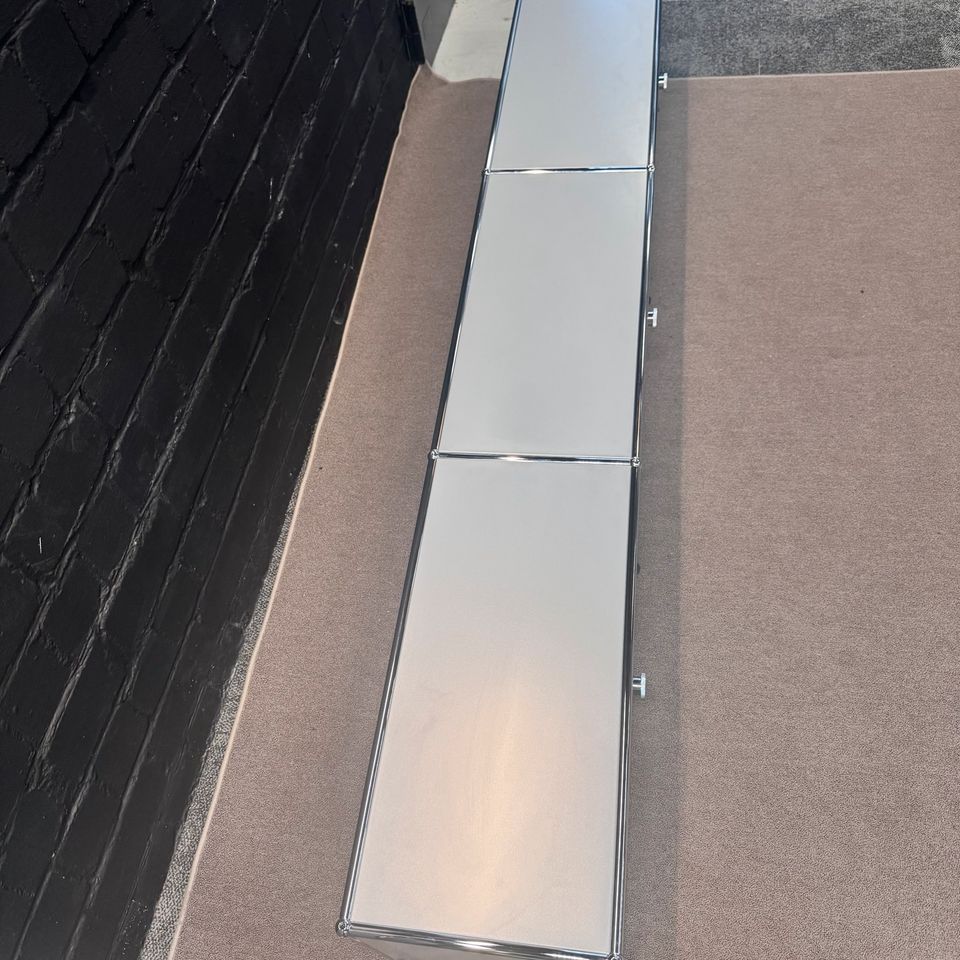 USM Haller Sideboard, Mattsilber, 3 Klappen