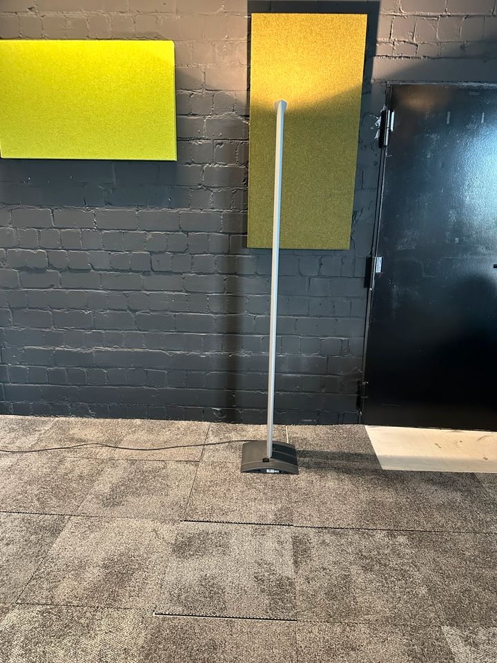 Stele Uplighter Stehleuchte