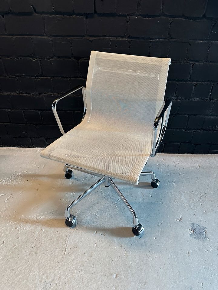 Alu Chair EA 117 Netz Weiß