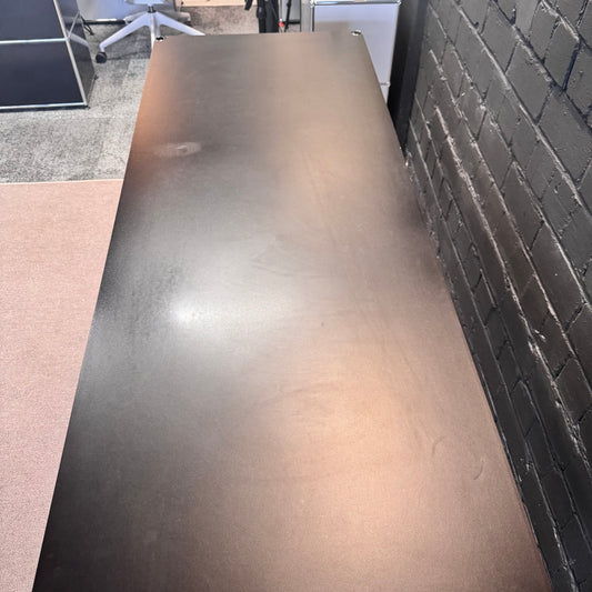 USM Haller Tisch Linoleum Schwarz, 200 × 75 cm