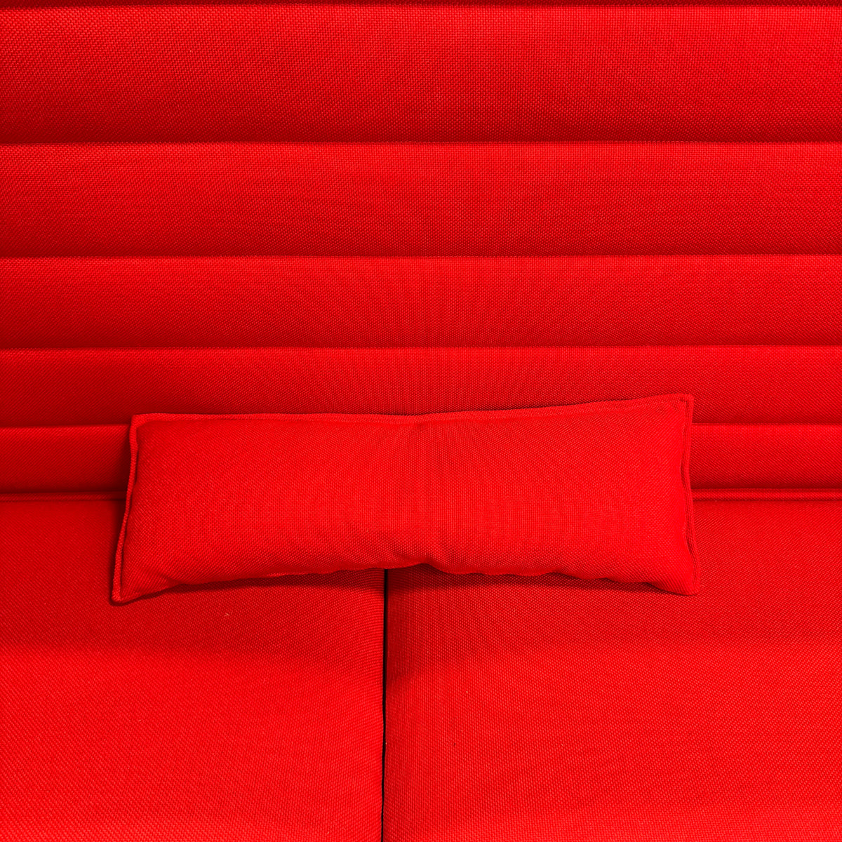Vitra Alcove Sitzkissen 75x25cm in Knallrot