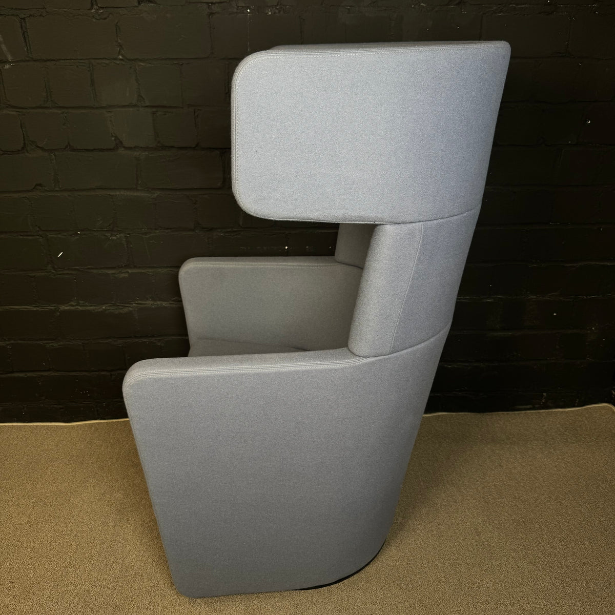 Bene Parcs Wing Chair – Akustik-Ohrensessel in Grau