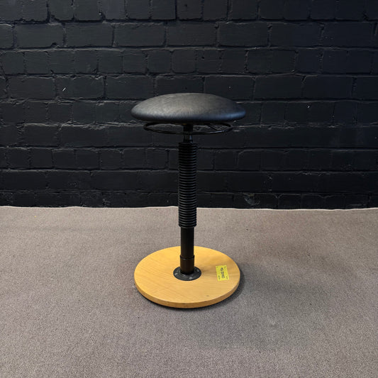 Prova Nova Ergonomischer Hocker