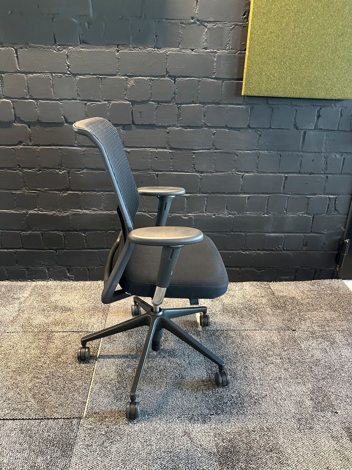ID Mesh Bürodrehstuhl Schwarz