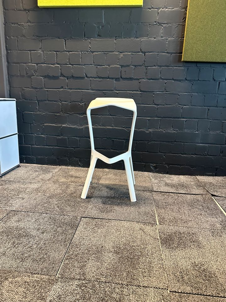 Miura Barhocker Weiß