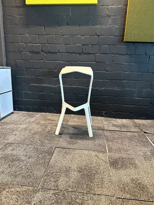 Miura Barhocker Weiß