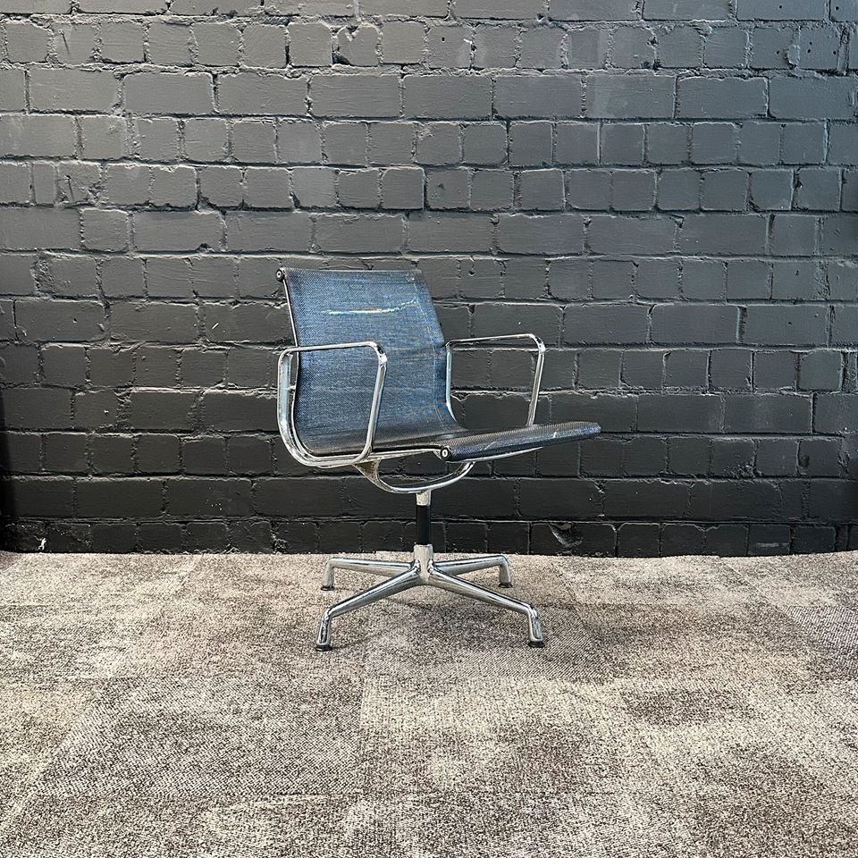 Alu Chair EA 108 Netz drehbar