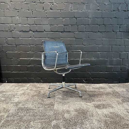 Alu Chair EA 108 Netz drehbar