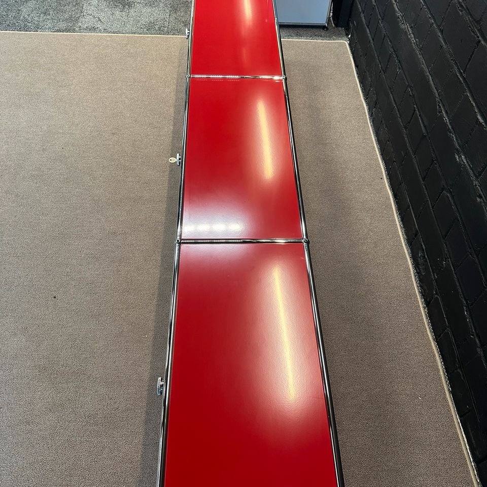 USM Haller Sideboard / Lowboard, Rot, Designklassiker