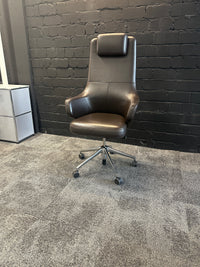 Vitra Grand Executive Highback Bürostuhl braunes Leder gebraucht - Ansicht 8