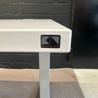 höhenverstellbarer Schreibtisch