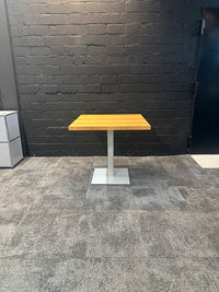 Bistrotisch Holz & Metall, quadratisch