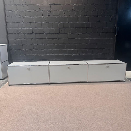 USM Haller Sideboard, Mattsilber, 3 Klappen