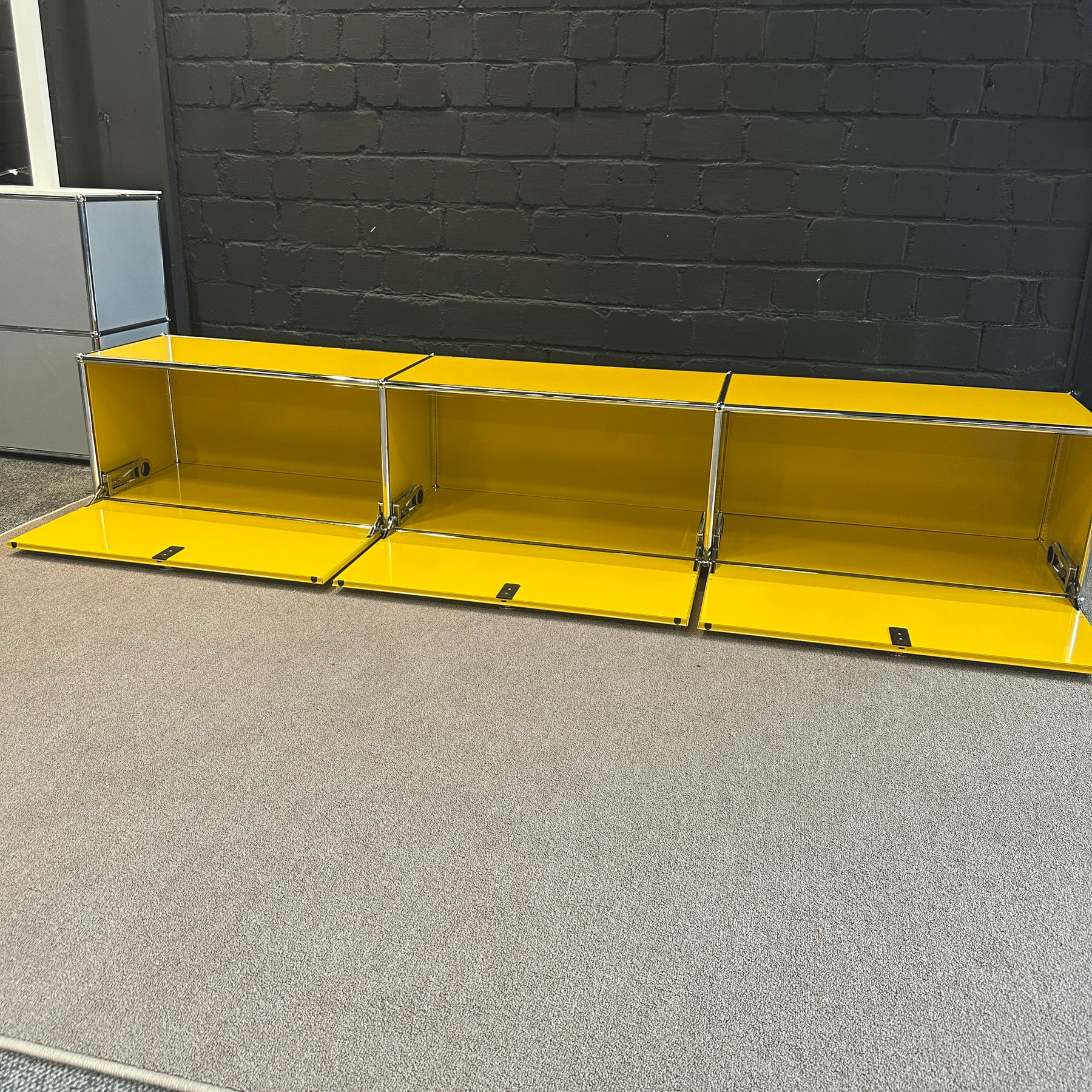 Sideboard