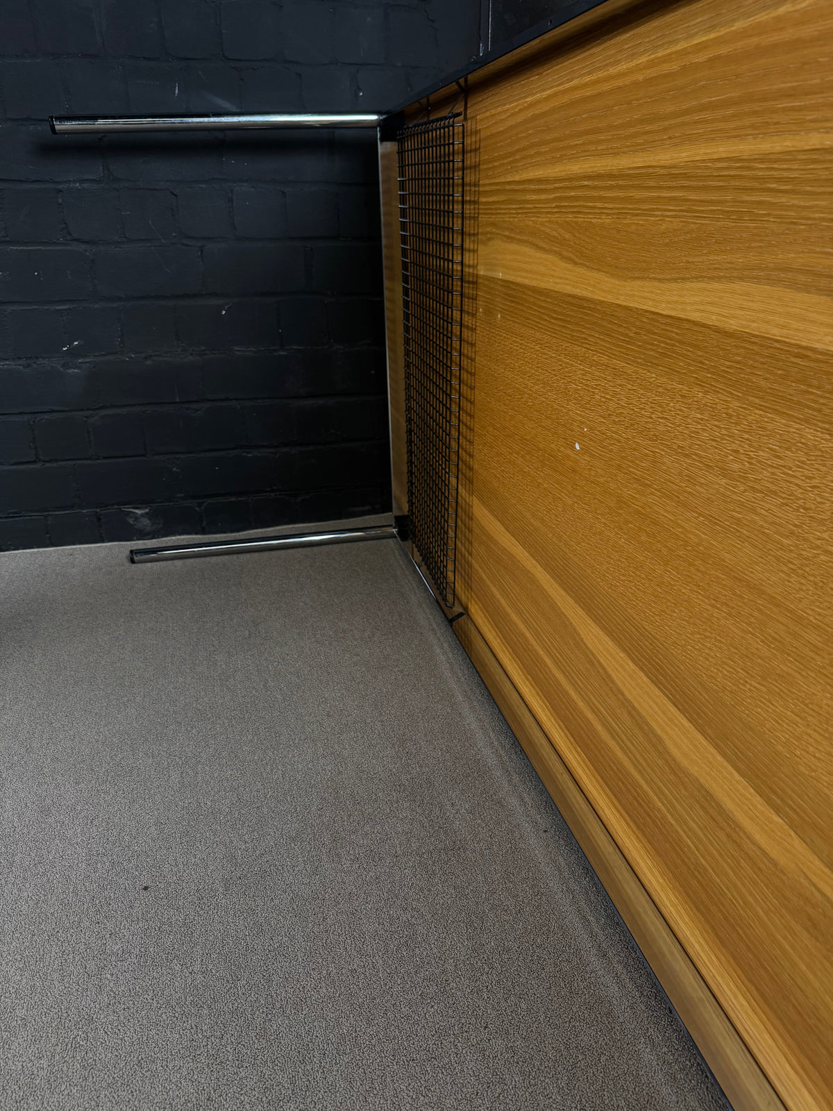 USM Haller Tisch – Klassischer Design-Schreibtisch in Echtholzfurier (Eiche)