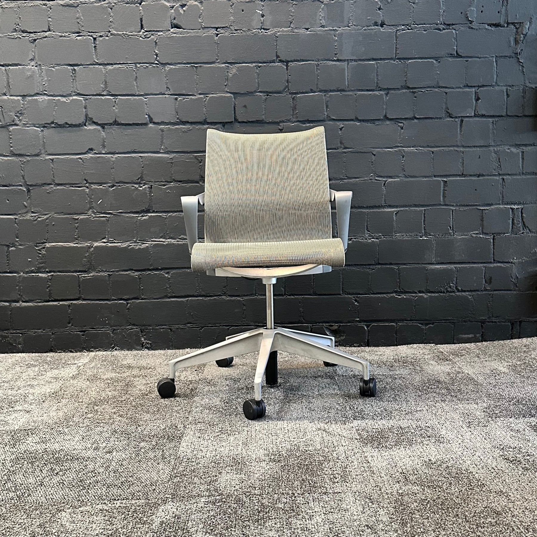 Herman Miller Setu Bürostuhl gebraucht - Ansicht 2