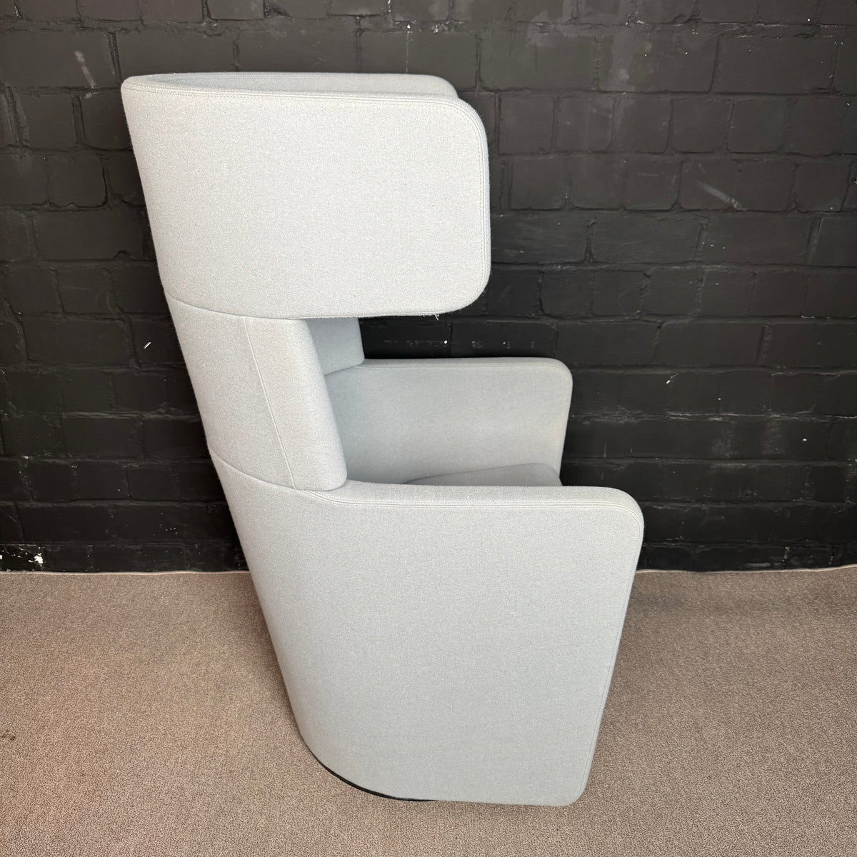 Bene Parcs Wing Chair – Akustik-Ohrensessel in Wolkengrau