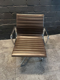 Alu Chair EA 108 Leder Braun