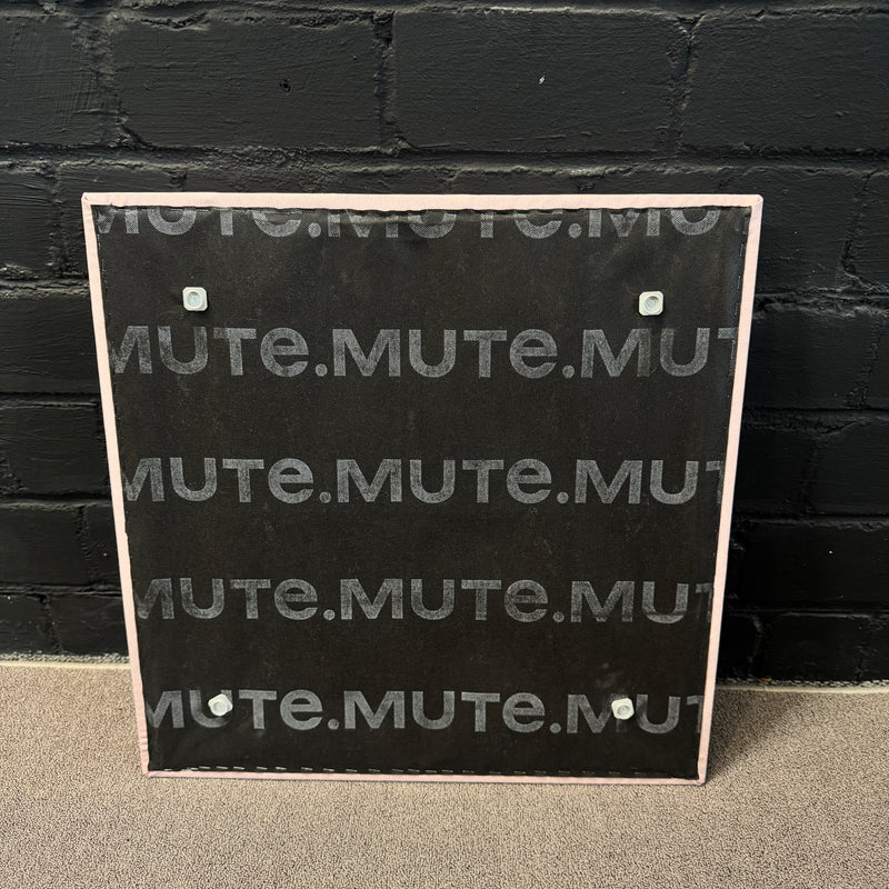 MUTE Akustik Wandabsorber Quadrate 60x60 cm in (Altrosa)