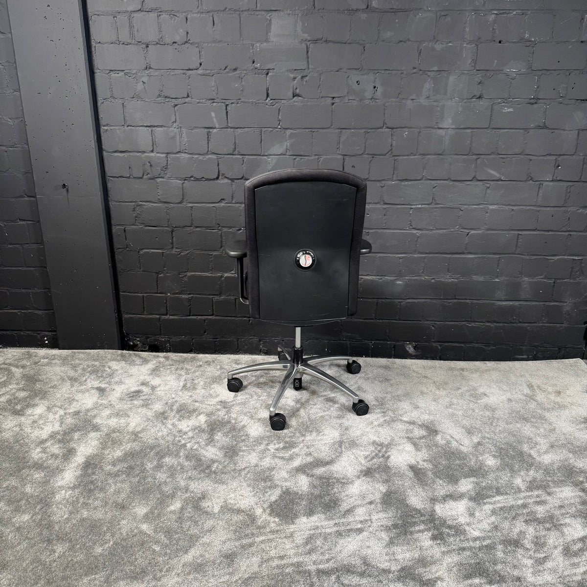 KÜHL Bürodrehstuhl – Ergonomischer Schreibtischstuhl mit Armlehnen – Schwarz