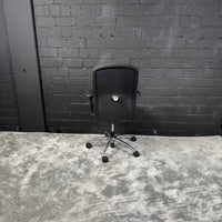 KÜHL Bürodrehstuhl – Ergonomischer Schreibtischstuhl mit Armlehnen – Schwarz