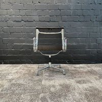 Alu Chair EA 108 Netz drehbar
