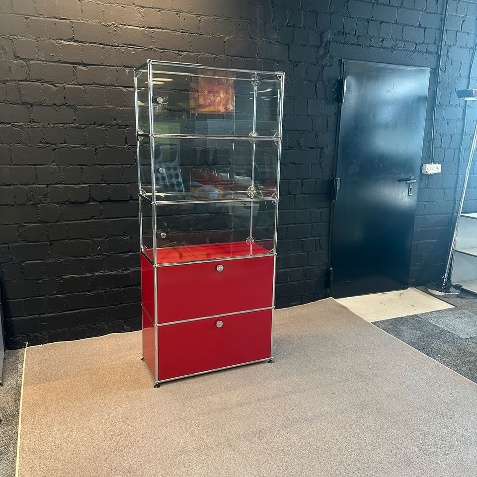 USM Haller Vitrine/Sideboard Rot mit Glasfächern