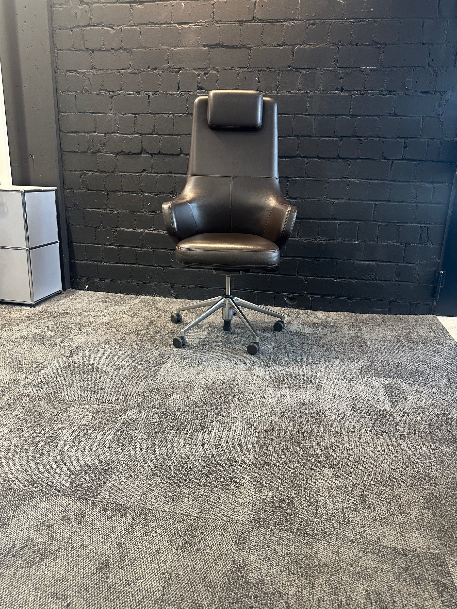 Vitra Grand Executive Highback Bürostuhl braunes Leder gebraucht