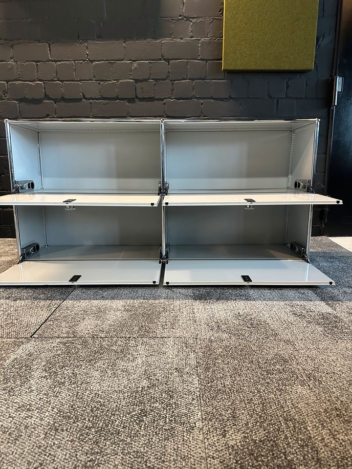Sideboard Lichtgrau, 4 Klapptüren