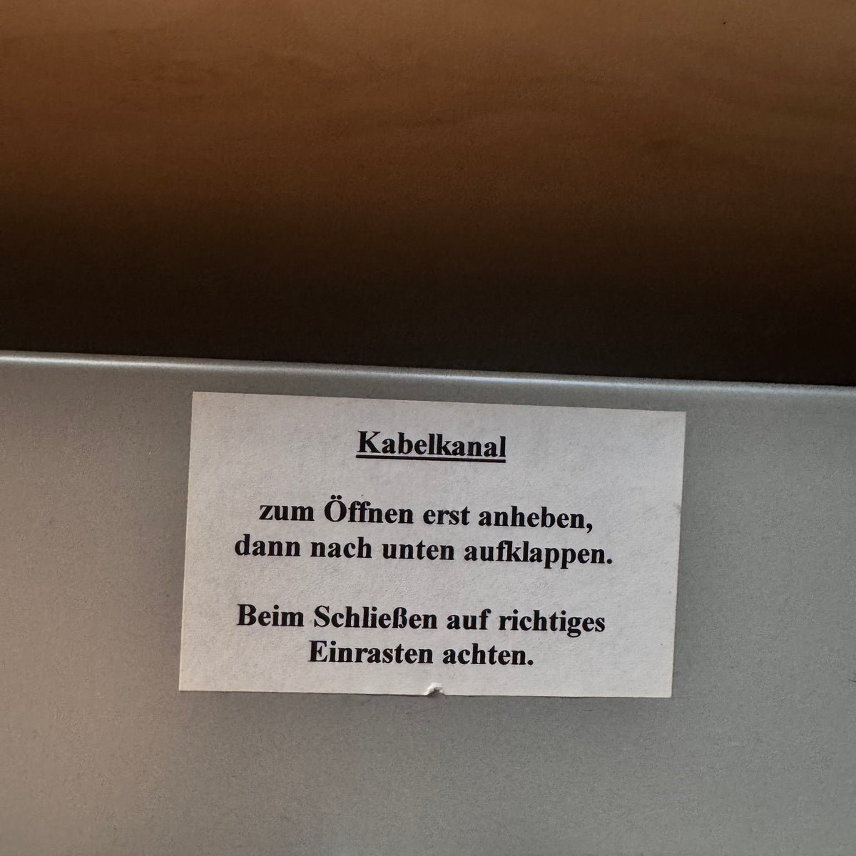 CEKA Schreibtisch elektrisch höhenverstellbar – 200x90cm