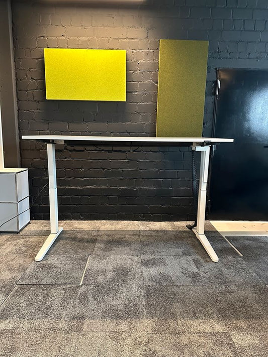 Ology E-Schreibtisch, 180×90 cm, Weiß