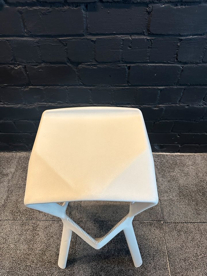 Miura Barhocker Weiß