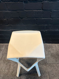 Miura Barhocker Weiß