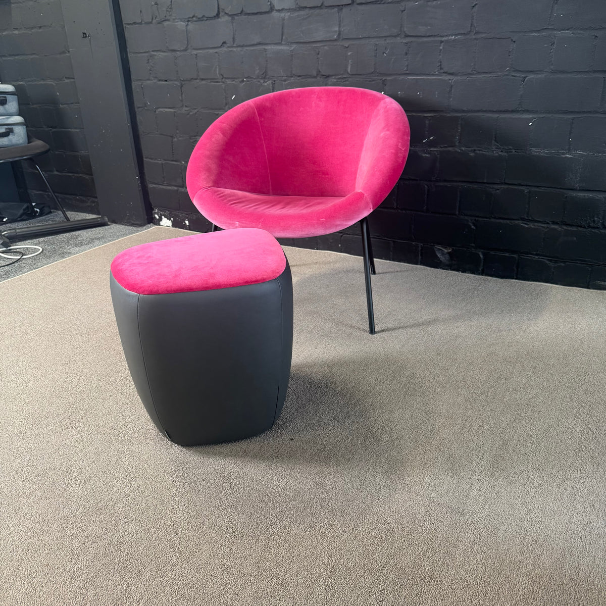 Walter Knoll 369-10 Design Sessel mit Seating Stones Hocker – Pink / Magenta