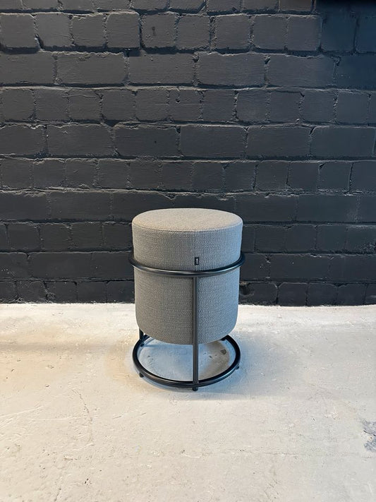 Drop Hocker Dunkelgrau