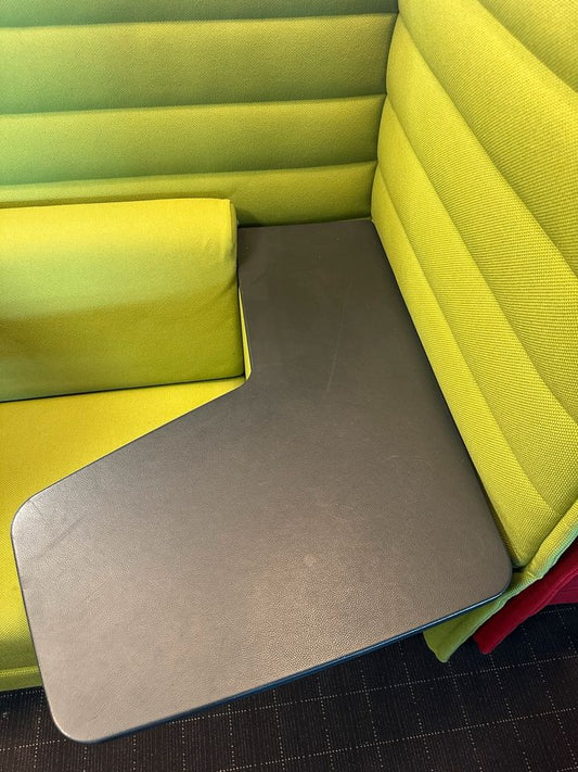 Vitra Alcove Highback Work Sofa Grün