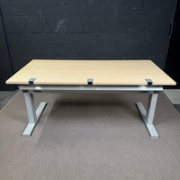 Steelcase Schreibtisch höhenverstellbar 160x80 cm | Gasdruckfeder | Ahorn