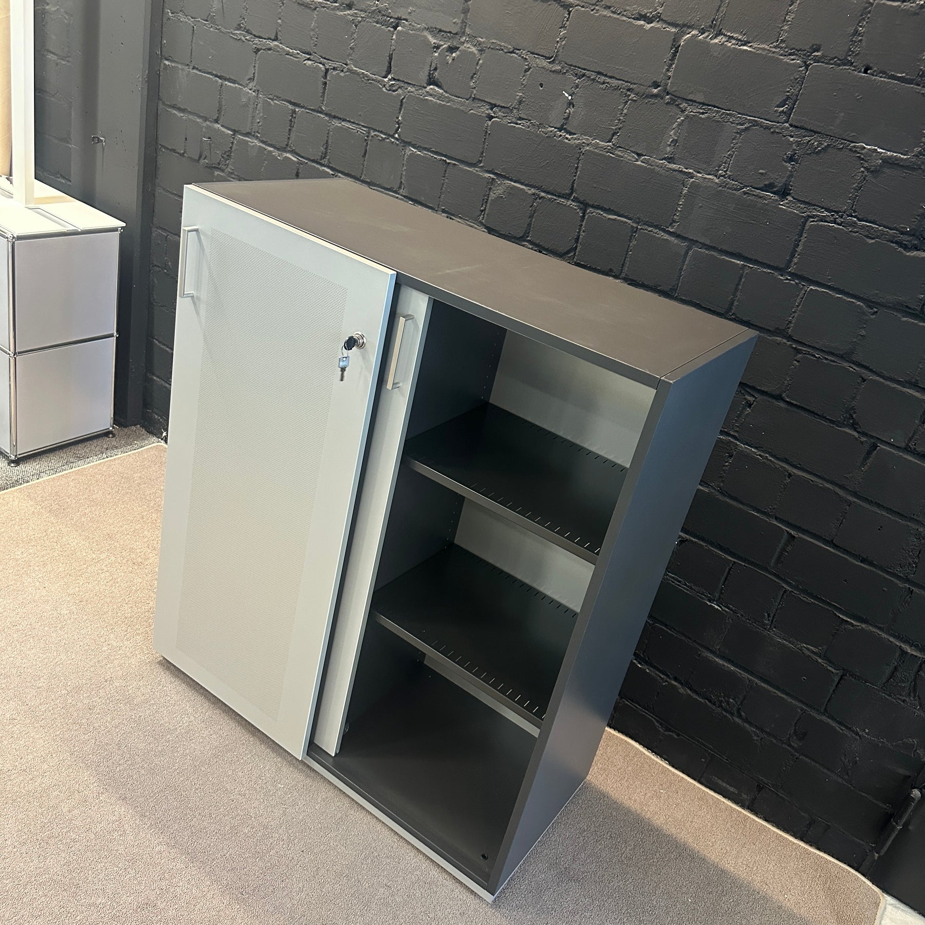 Sideboard