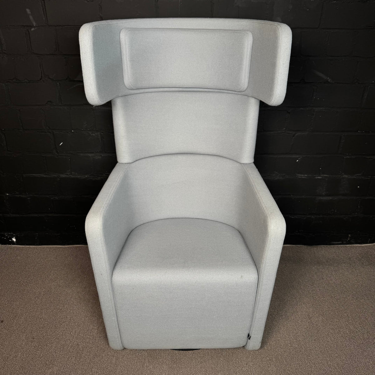 Bene Parcs Wing Chair – Akustik-Ohrensessel in Wolkengrau