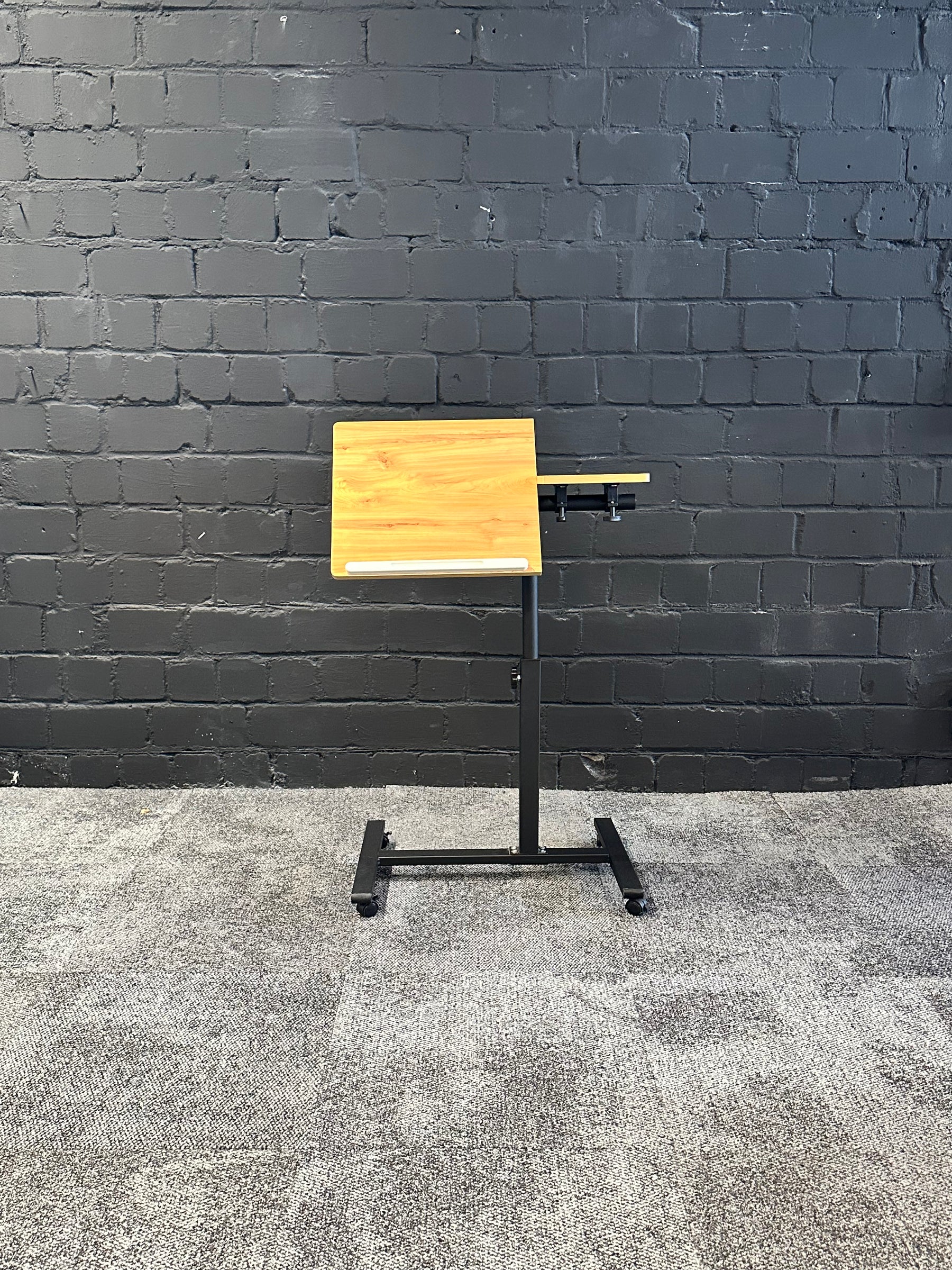 Skecten Mobiler Laptoptisch gebraucht - Ansicht 2